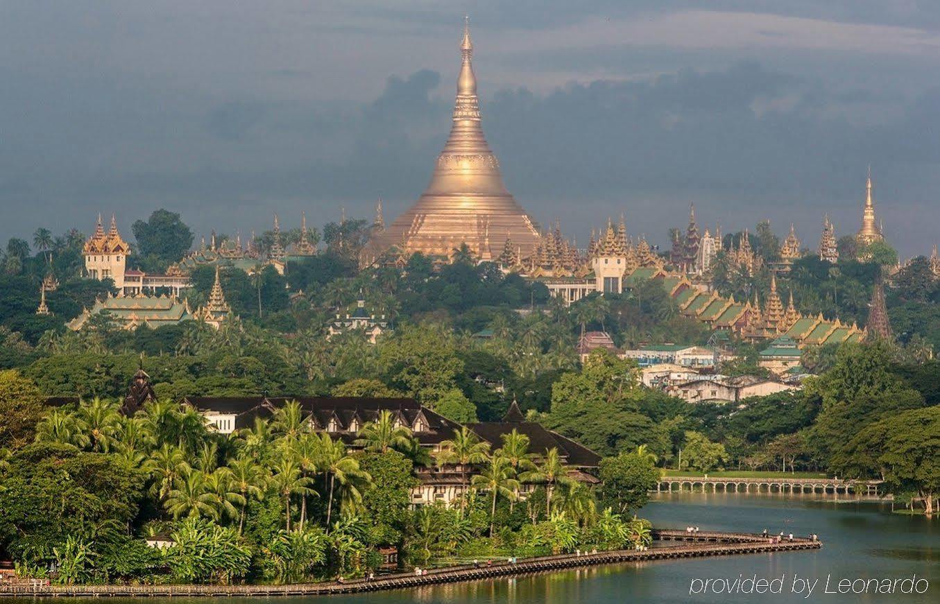 Kandawgyi Palace Hotel Yangon Bagian luar foto