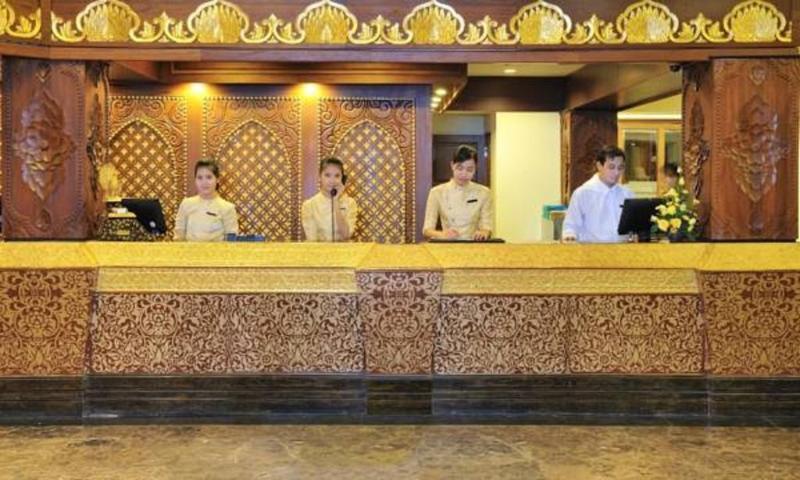 Kandawgyi Palace Hotel Yangon Bagian luar foto